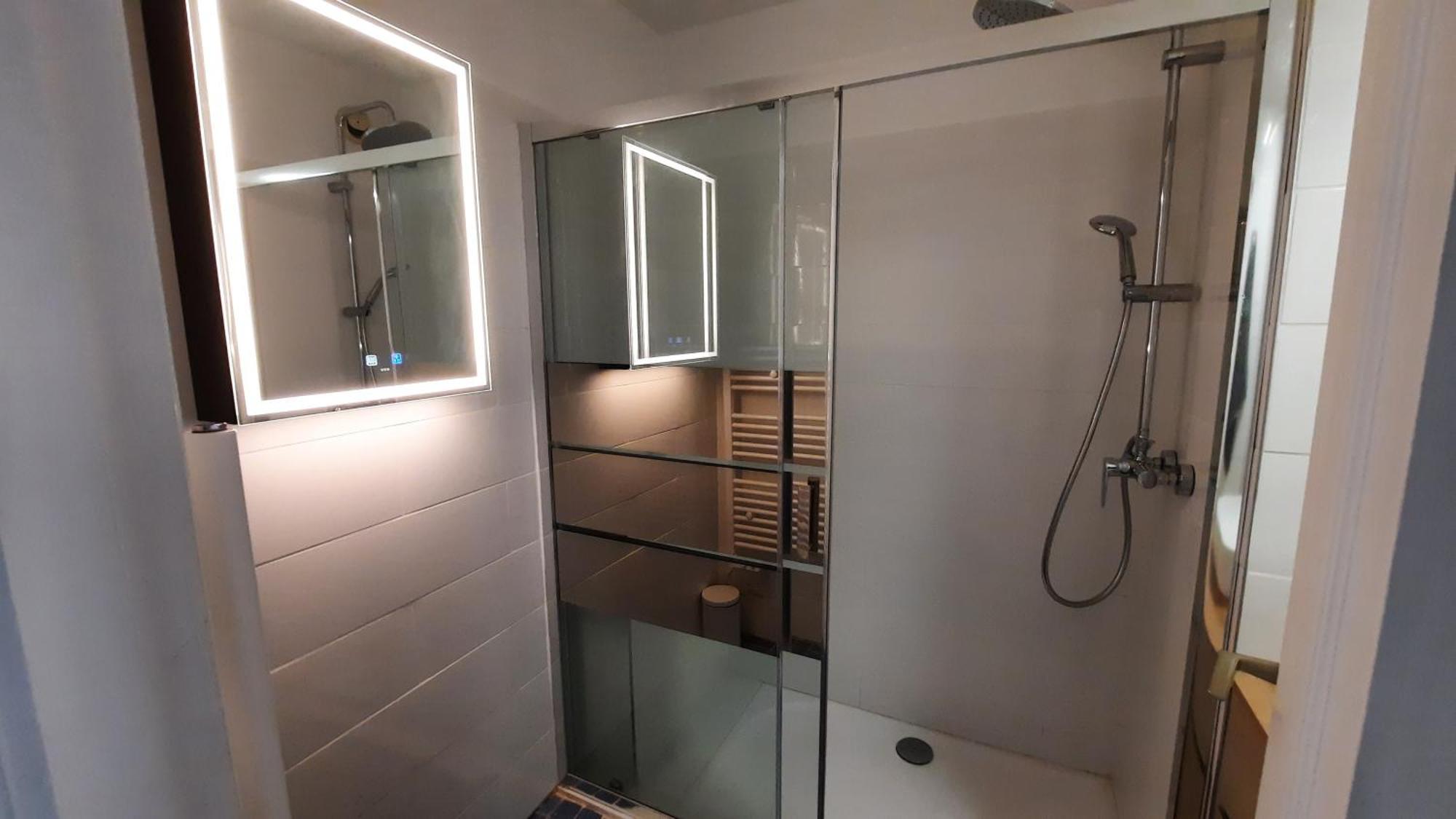 Sunny Mercury - Room In Apartment Кан Екстериор снимка